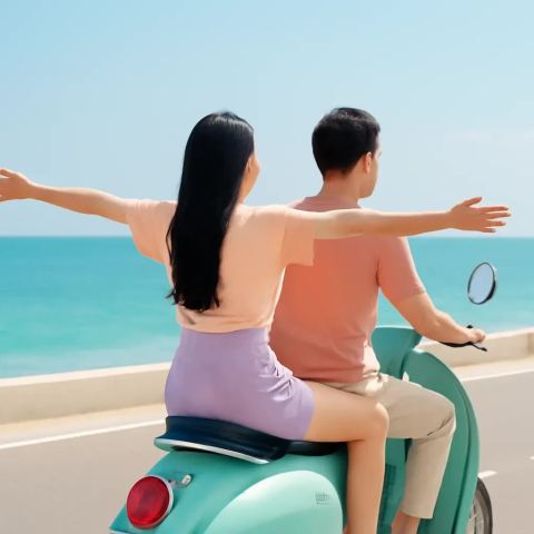 Ảnh bìa vuông bài hát Mình Đi Đâu Cũng Được — nhạc Pop vui tươi