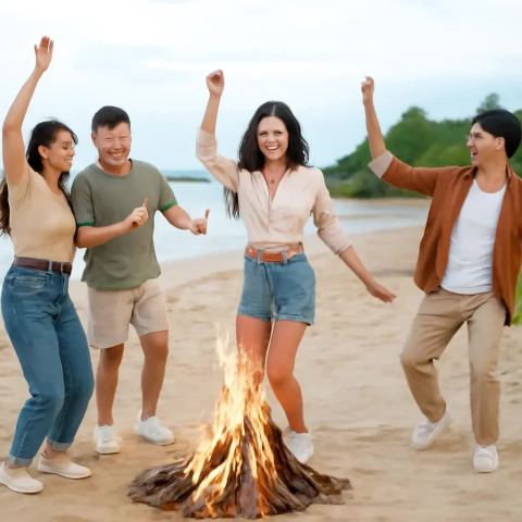 Ảnh bìa vuông bài hát Lửa Trại Đêm Nay — nhạc EDM sôi động