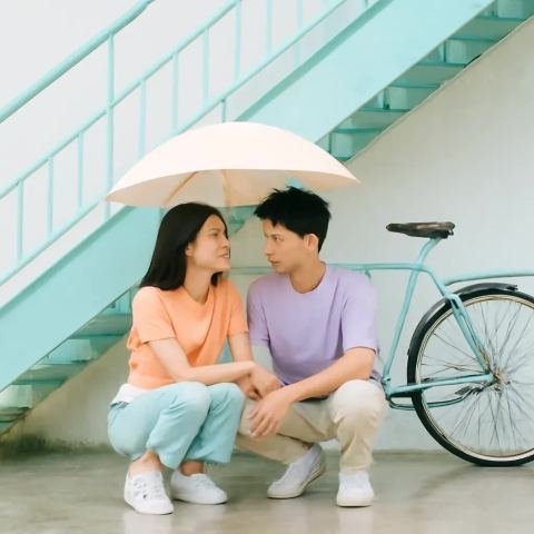 Ảnh bìa vuông bài hát Hai đứa một chiếc xe — nhạc Acoustic nhẹ nhàng
